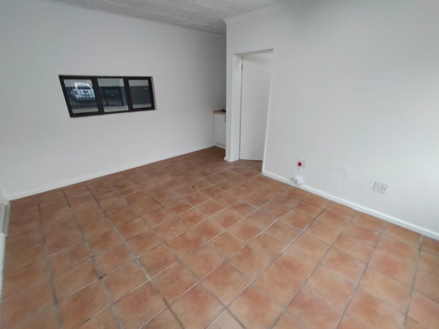 To Let commercial Property for Rent in Triangle Farm Western Cape